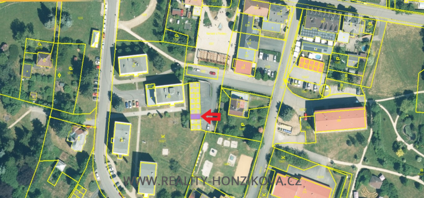 Prodej garáže 25 m² Školní, Konstantinovy Lázně