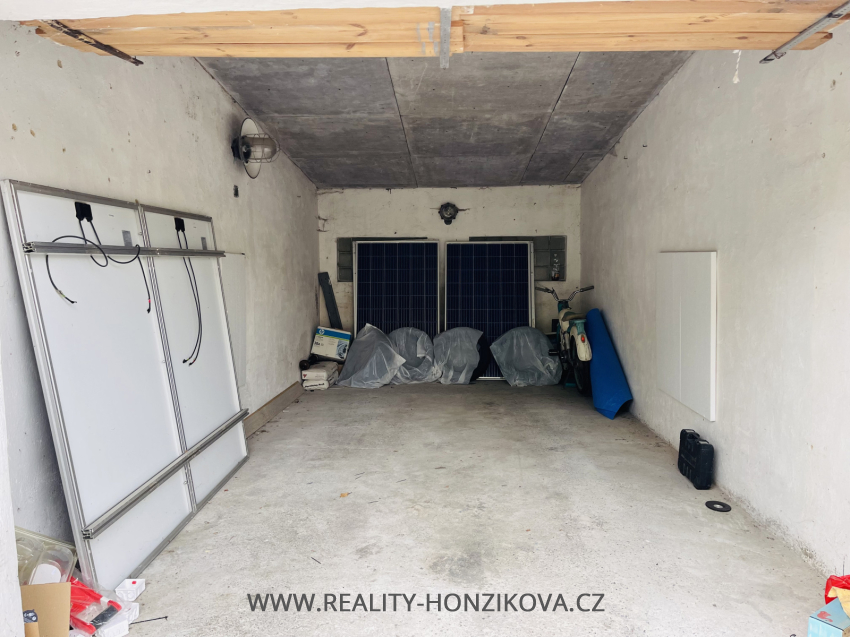 Prodej garáže 25 m² Školní, Konstantinovy Lázně