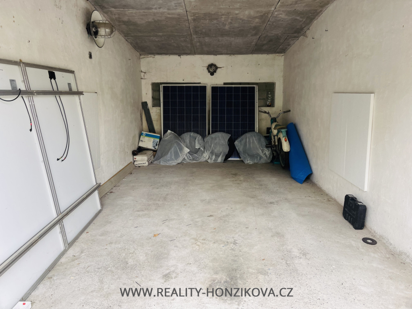 Prodej garáže 25 m² Školní, Konstantinovy Lázně