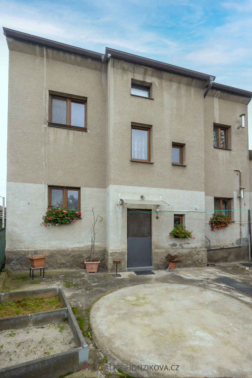 Prodej, rodinného domu, ul. Libušínská, Plzeň - Božkov