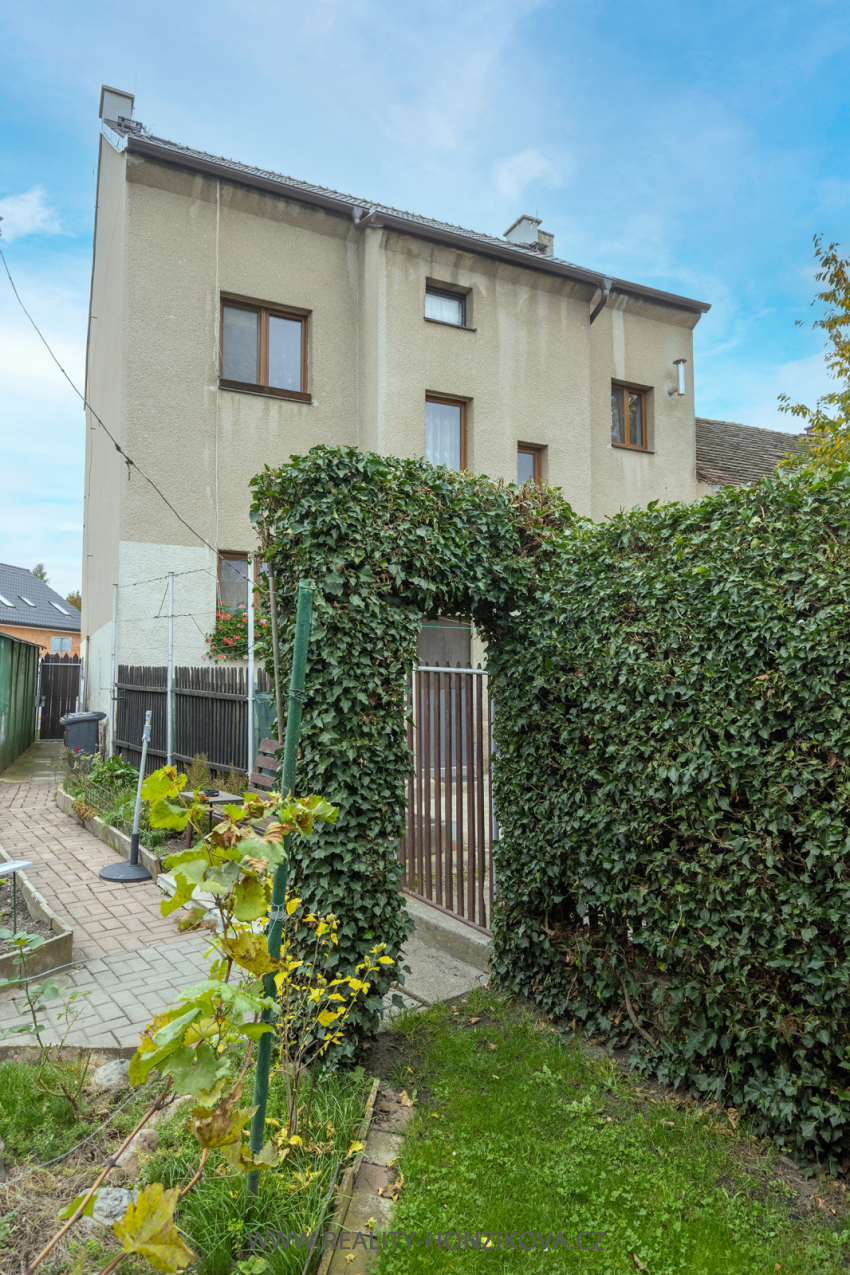 Prodej, rodinného domu, ul. Libušínská, Plzeň - Božkov