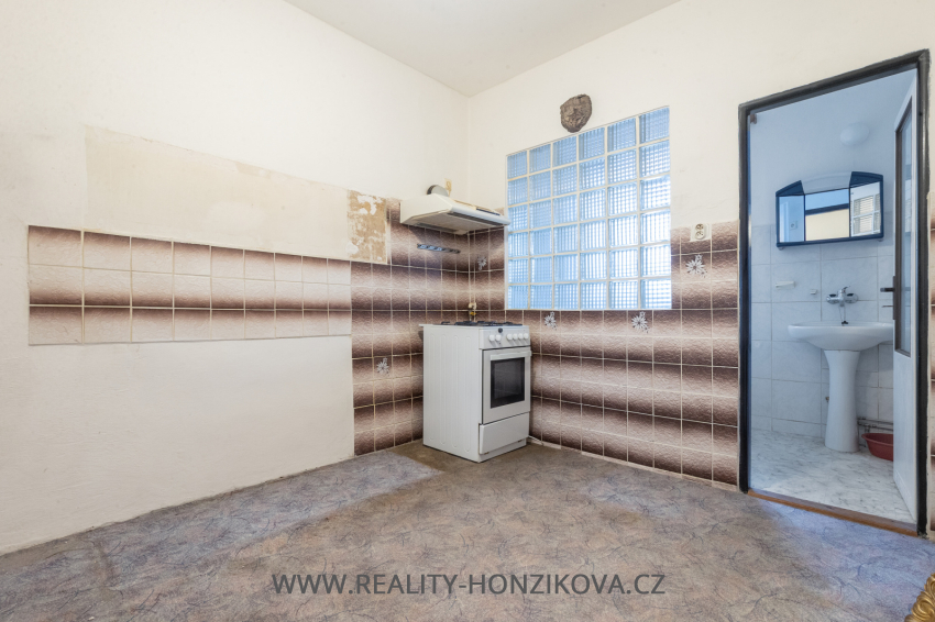 Prodej, rodinného domu, ul. Libušínská, Plzeň - Božkov