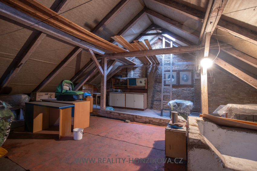 Prodej, rodinného domu, ul. Libušínská, Plzeň - Božkov