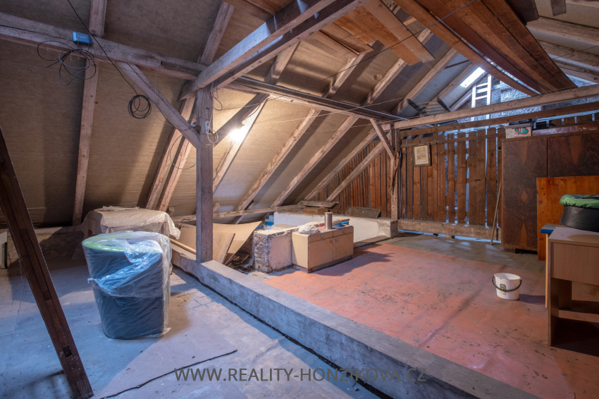 Prodej, rodinného domu, ul. Libušínská, Plzeň - Božkov