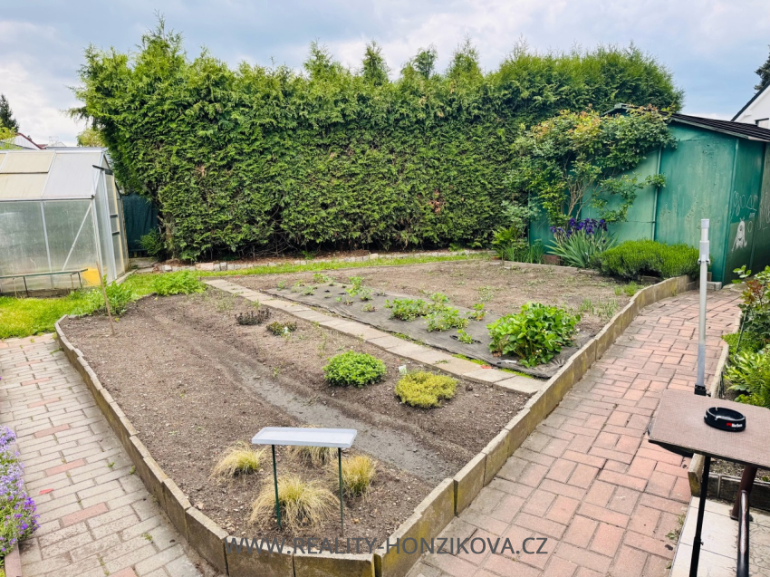 Prodej, rodinného domu, ul. Libušínská, Plzeň - Božkov