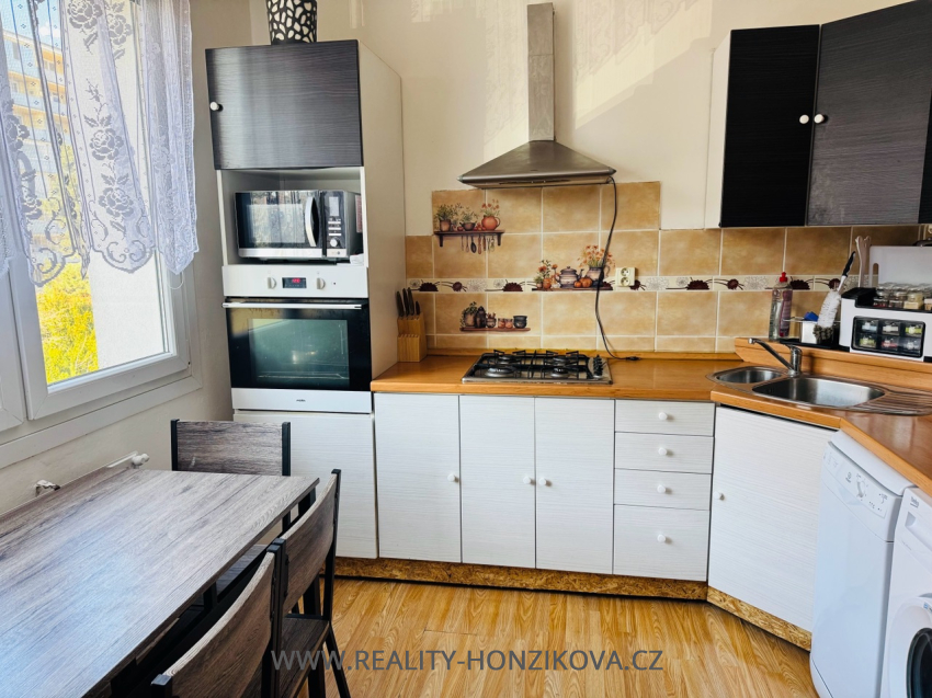 Pronájem, byt 4+1+L, 85m2, ul. Nýřanská, Plzeň - město