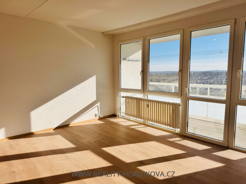 Pronájem, byt 1+kk+L, ul. Tachovská, Plzeň město