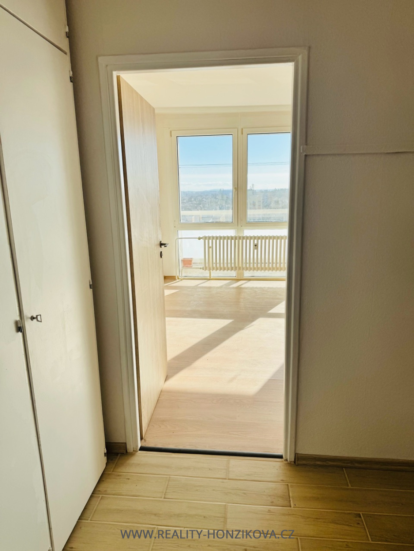 Pronájem, byt 1+kk+L, ul. Tachovská, Plzeň město