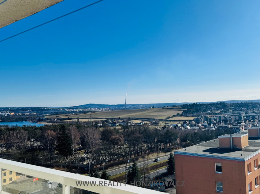 Pronájem, byt 1+kk+L, ul. Tachovská, Plzeň město