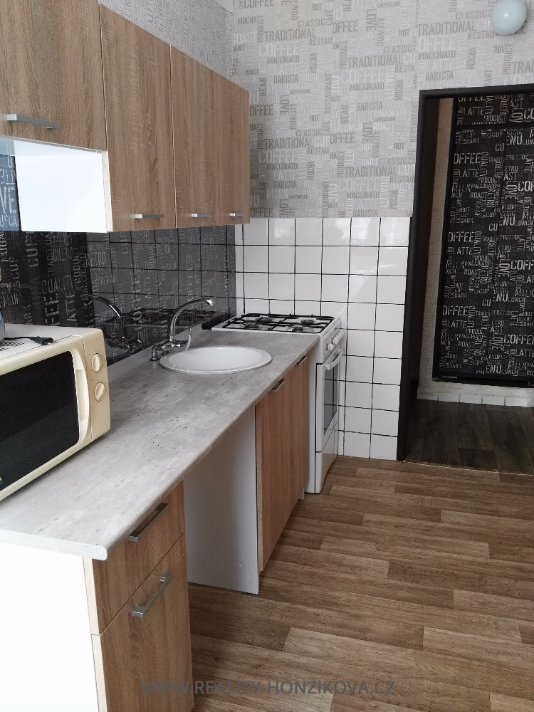 Prodej, byt 1+1, 42m2, ul. Ke Kukačce, Plzeň - město