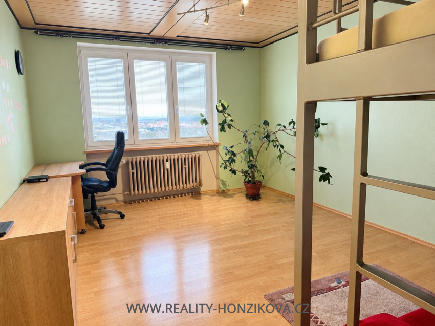 Pronájem, bytu 3+1+B, 84m2, ul. Revoluční, Plzeň - Lobzy