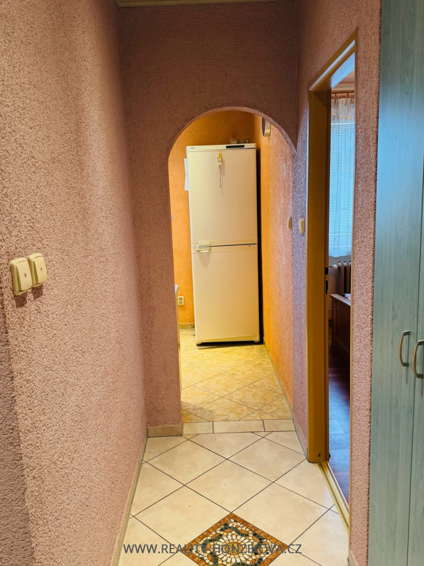 Pronájem, bytu 3+1+B, 84m2, ul. Revoluční, Plzeň - Lobzy