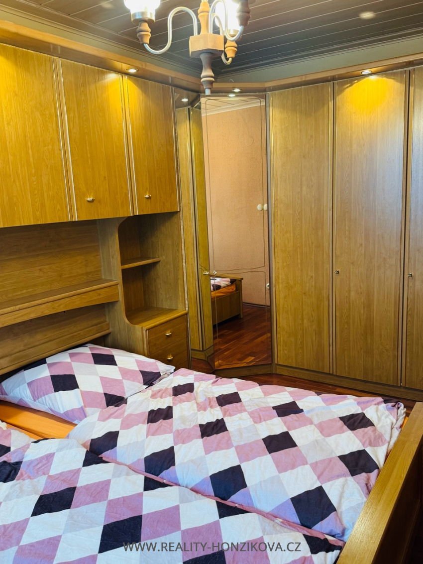 Pronájem, bytu 3+1+B, 84m2, ul. Revoluční, Plzeň - Lobzy