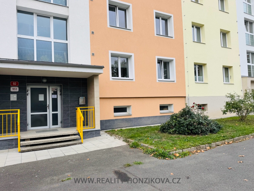 Pronájem, bytu 3+1+B, 84m2, ul. Revoluční, Plzeň - Lobzy