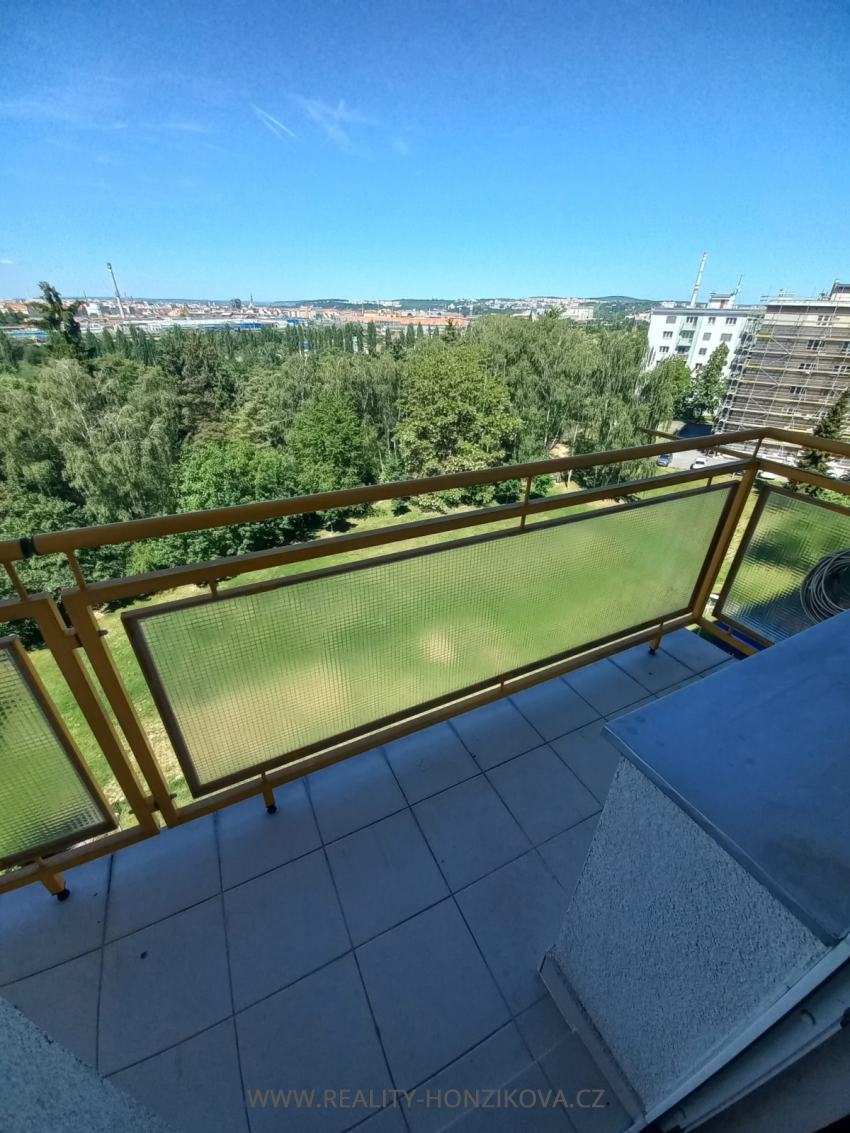 Pronájem, bytu 3+1+B, 84m2, ul. Revoluční, Plzeň - Lobzy